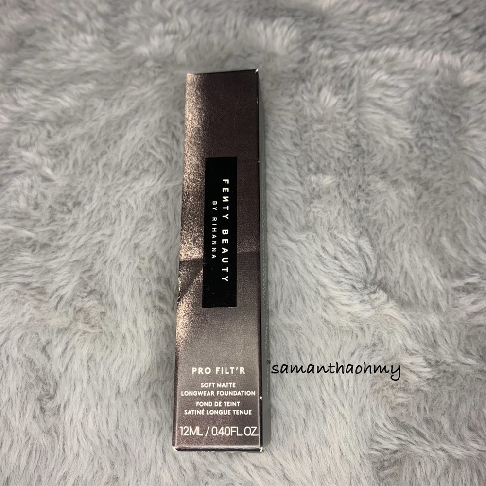 Fenty Beauty Soft Matte Long Wear Foundation 250